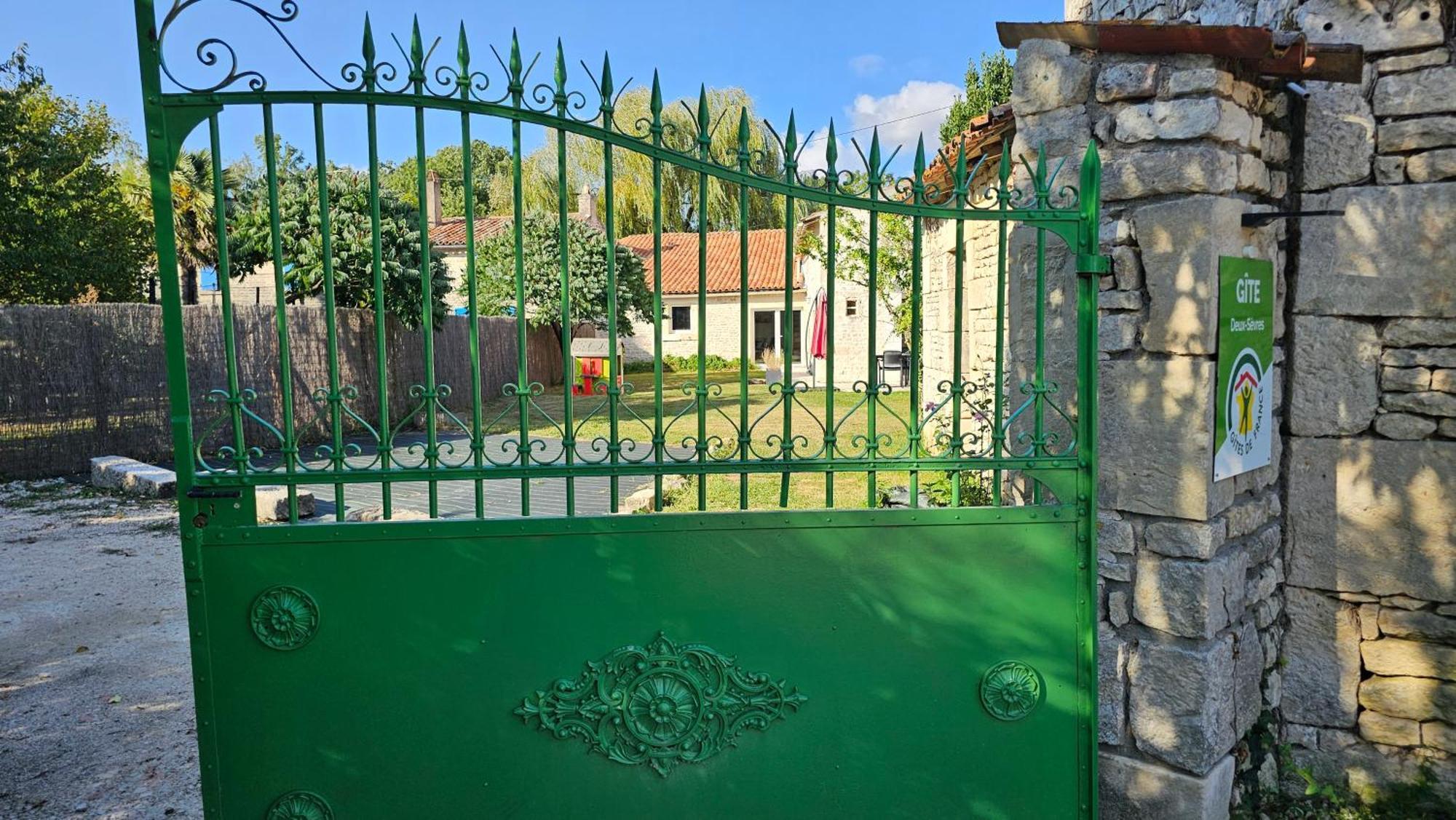 Le Gite De Malecot Gite Familial De 5 Personnes Кулон Екстер'єр фото